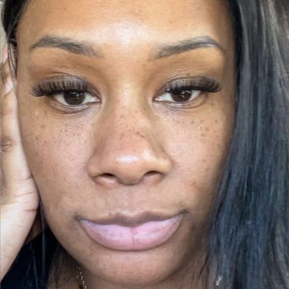 Meet your Posher, Denise